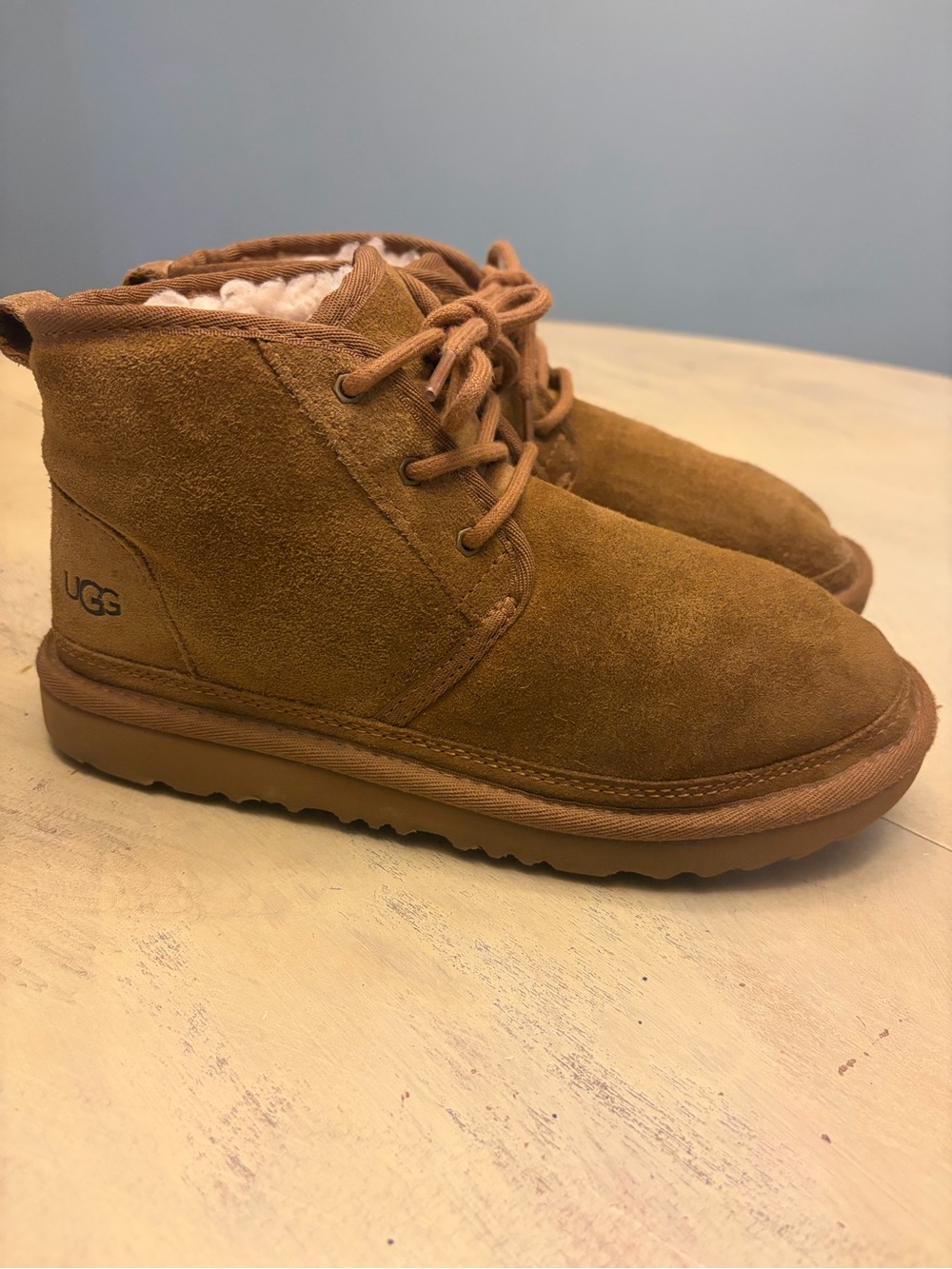 Big Kids UGG Neumel II Ankle Boots - Chestnut Suede, Size 5 US 1017320K